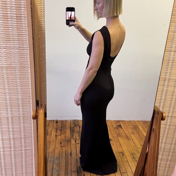 ALAÏA Shimmery Purple/Black Stretch Maxi Dress - Picture 2 of 13